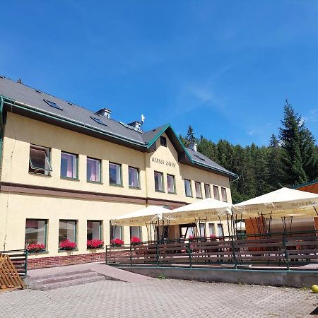 内耶德克 Rs Bernov Zatisi酒店 外观 照片